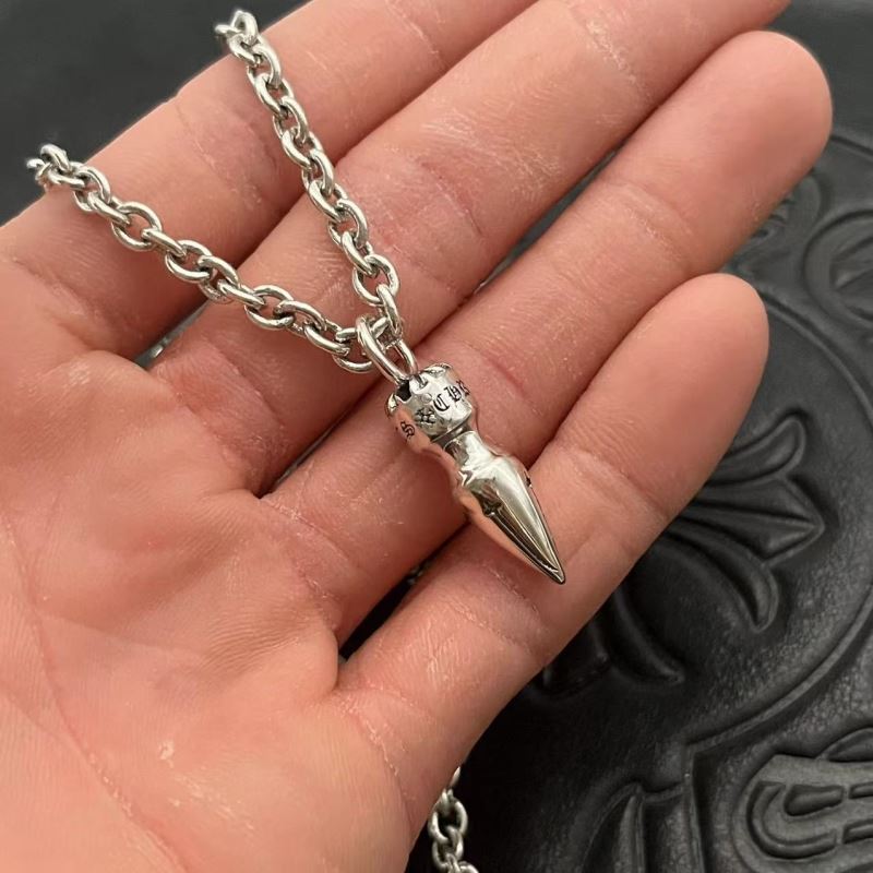 Ch*0me He**ts necklaces